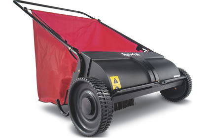 QM0218 - Push Lawn Sweeper 